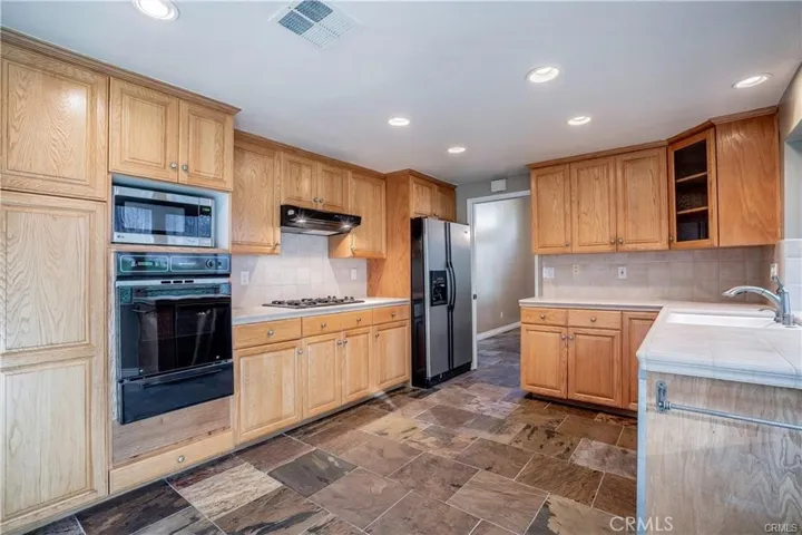 22840 Sparrowdell, Calabasas, California 91302