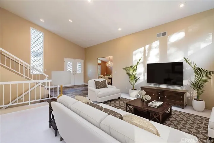 22840 Sparrowdell, Calabasas, California 91302