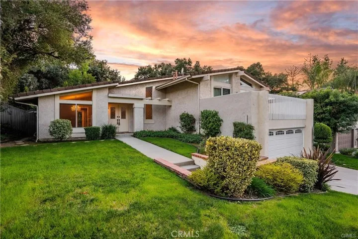 22840 Sparrowdell, Calabasas, California 91302