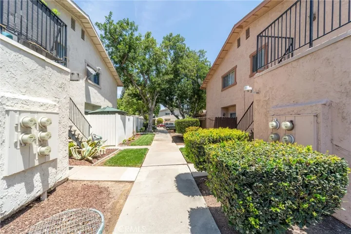 1382 Via Santiago D, Corona, California 92882