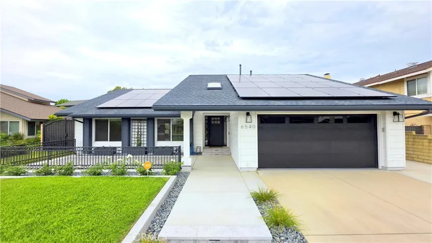 6540 Hayes Court, Chino, California 91710