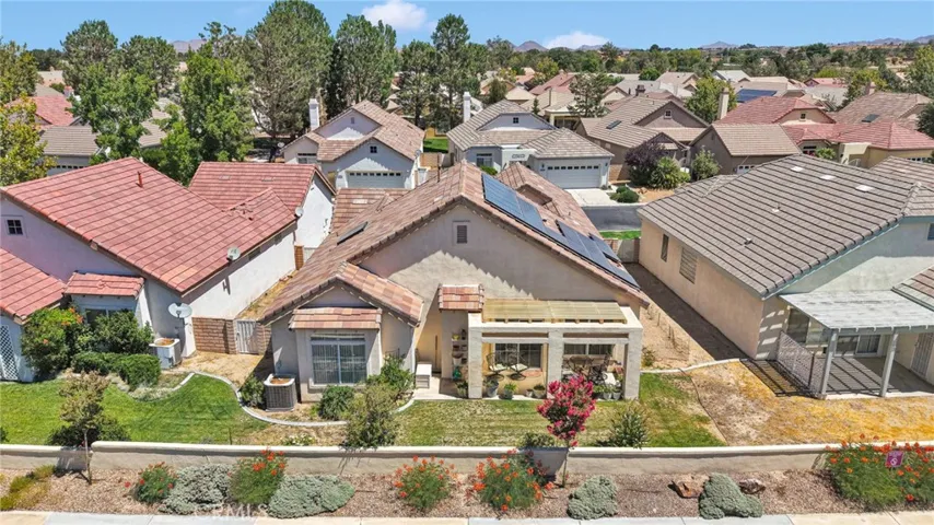 19591 Rolling Green, Apple Valley, California 92308