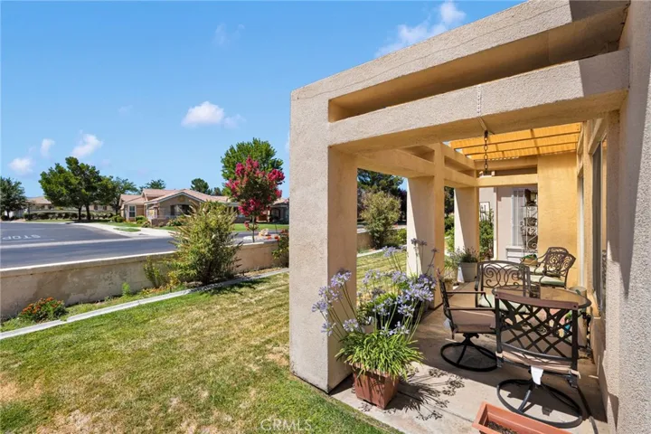 19591 Rolling Green, Apple Valley, California 92308