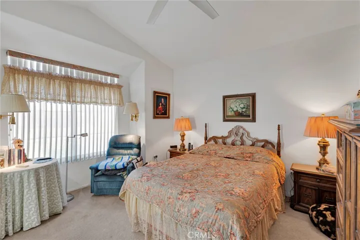19591 Rolling Green, Apple Valley, California 92308
