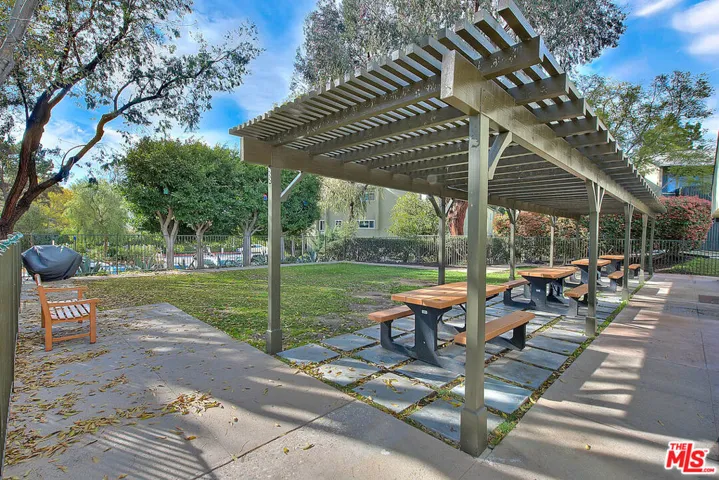 4822 Hollow Corner Road 177, Culver City, California 90230
