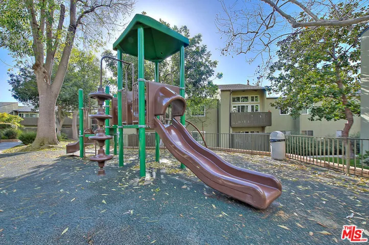 4822 Hollow Corner Road 177, Culver City, California 90230