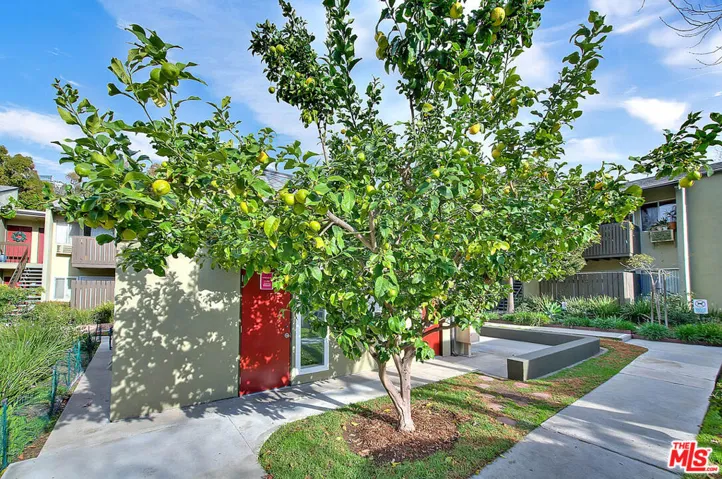 4822 Hollow Corner Road 177, Culver City, California 90230