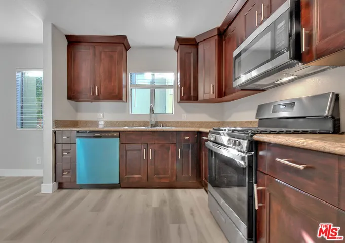 4822 Hollow Corner Road 177, Culver City, California 90230