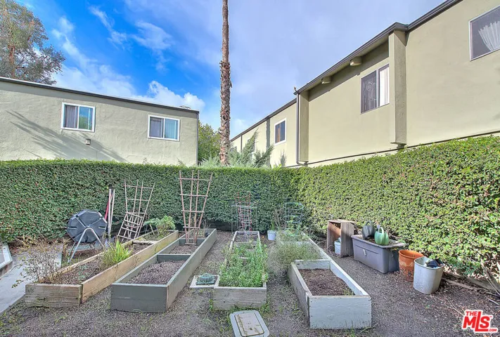 4822 Hollow Corner Road 177, Culver City, California 90230