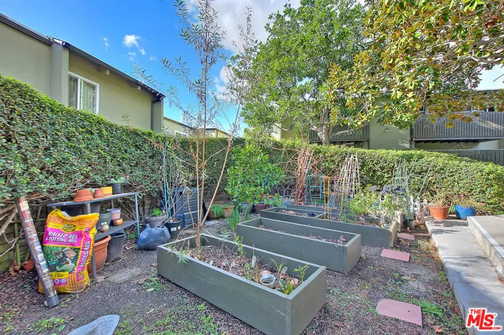 4822 Hollow Corner Road 177, Culver City, California 90230