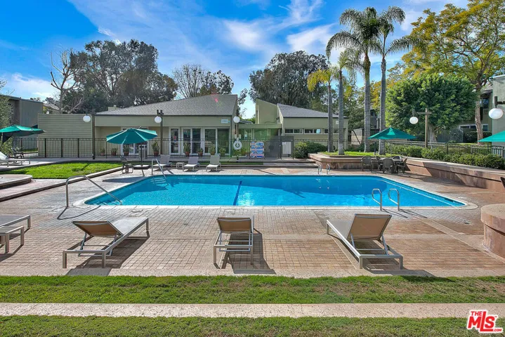 4822 Hollow Corner Road 177, Culver City, California 90230