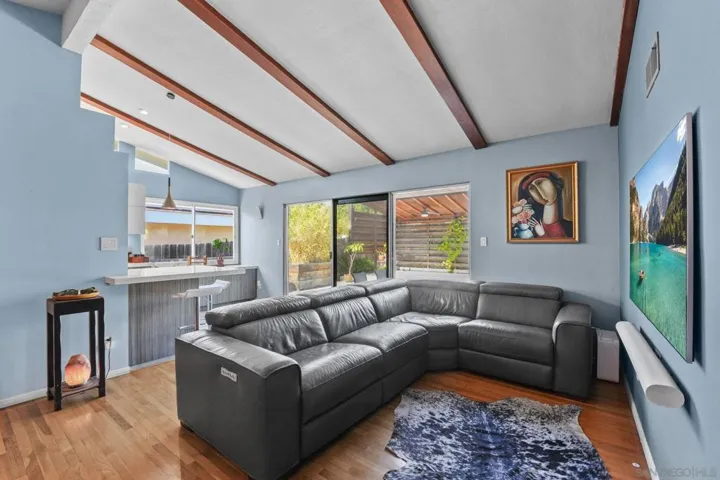 1105 Kelton, San Diego, California 92114