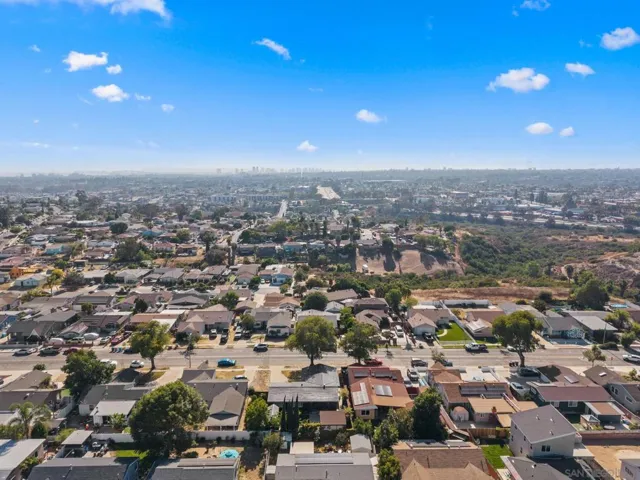 1105 Kelton, San Diego, California 92114