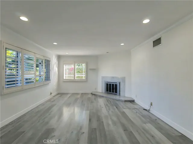 7049 Semrad Road, West Hills, California 91307