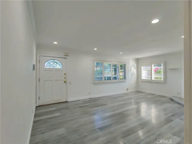 7049 Semrad Road, West Hills, California 91307