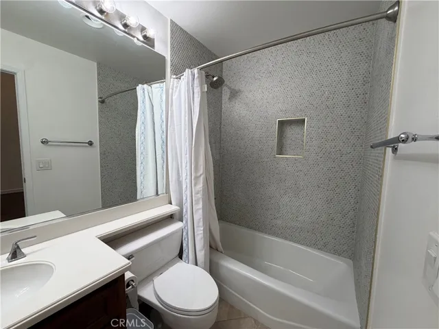 28 Auburn Aisle, Irvine, California 92612