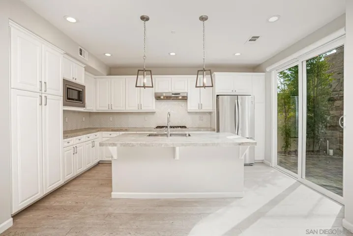 11355 Copperleaf, San Diego, California 92124