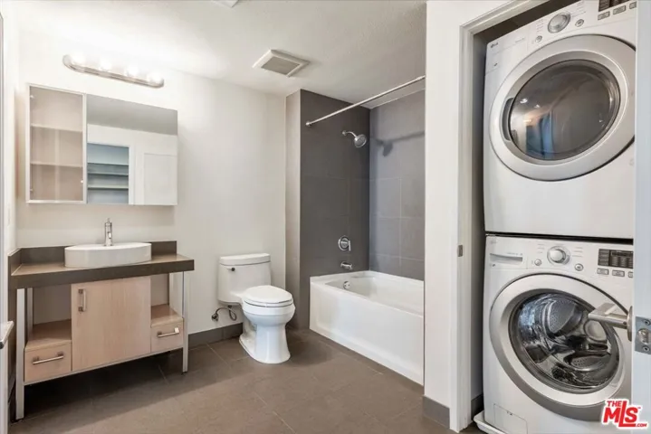 1234 Wilshire Boulevard 405, Los Angeles, California 90017