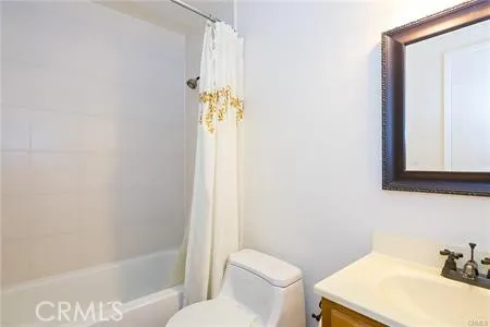 HALLWAY BATH ROOM