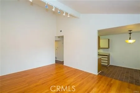 700 W La Veta Avenue R6, Orange, California 92868