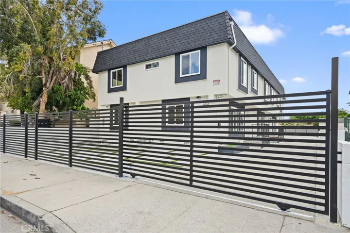 7010 Lennox Avenue C, Van Nuys, California 91405