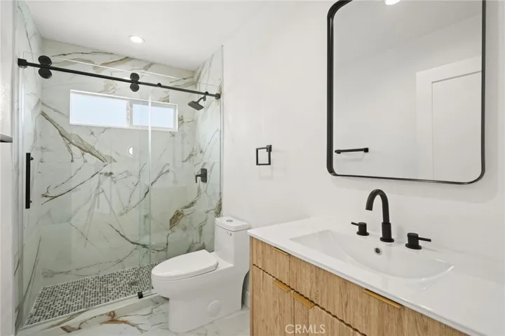 7010 Lennox Avenue C, Van Nuys, California 91405
