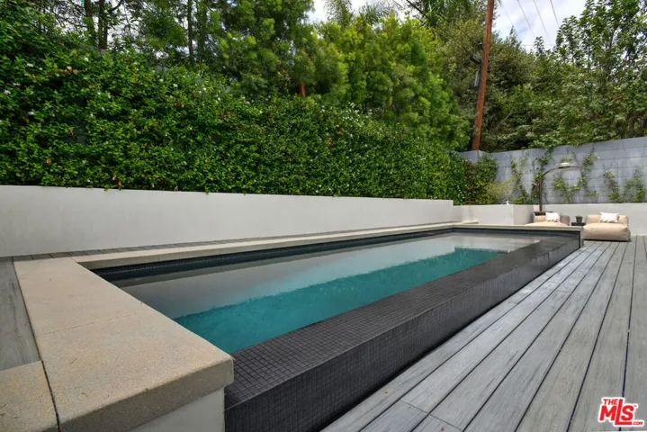 4233 Costello Avenue, Sherman Oaks, California 91423
