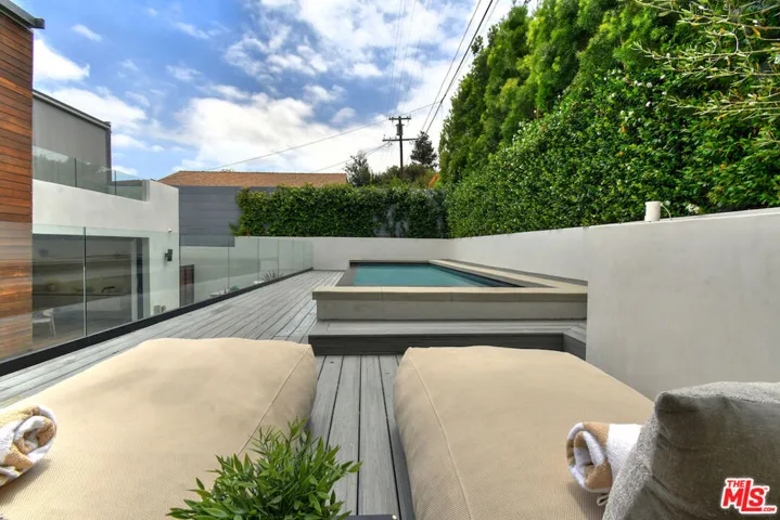 4233 Costello Avenue, Sherman Oaks, California 91423