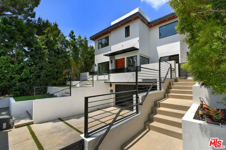 4233 Costello Avenue, Sherman Oaks, California 91423