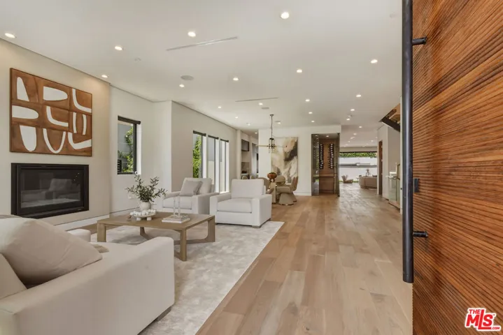 4233 Costello Avenue, Sherman Oaks, California 91423