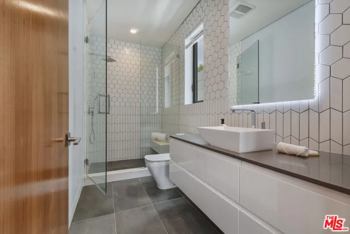 4233 Costello Avenue, Sherman Oaks, California 91423