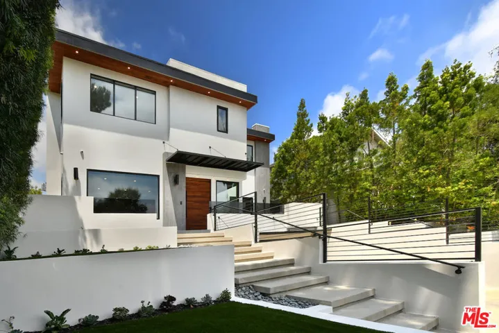 4233 Costello Avenue, Sherman Oaks, California 91423