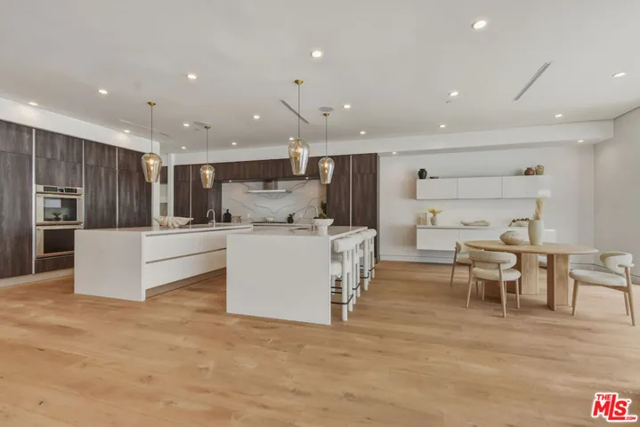 4233 Costello Avenue, Sherman Oaks, California 91423