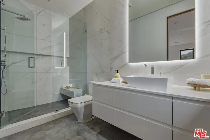 4233 Costello Avenue, Sherman Oaks, California 91423