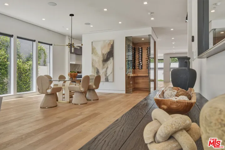 4233 Costello Avenue, Sherman Oaks, California 91423