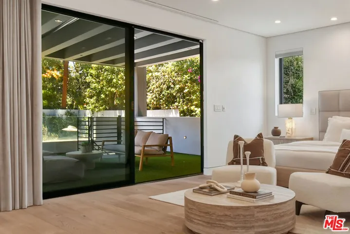 4233 Costello Avenue, Sherman Oaks, California 91423