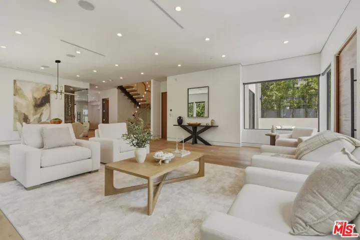 4233 Costello Avenue, Sherman Oaks, California 91423