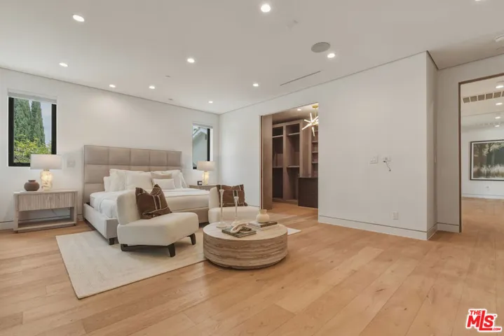 4233 Costello Avenue, Sherman Oaks, California 91423