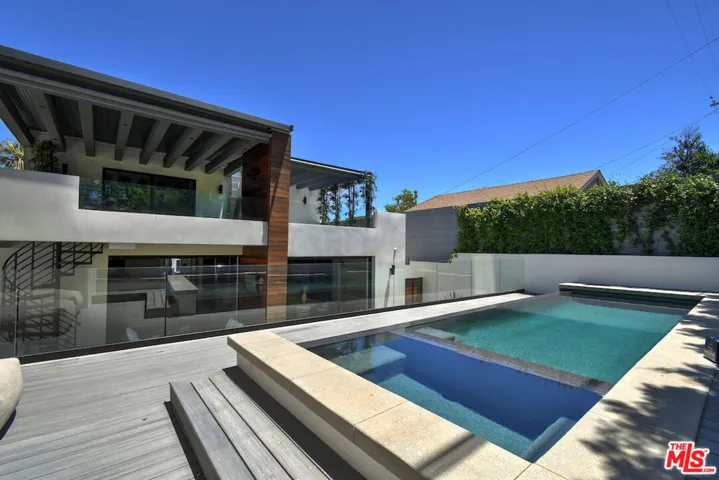 4233 Costello Avenue, Sherman Oaks, California 91423