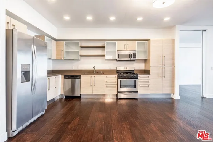 1234 Wilshire Boulevard 405, Los Angeles, California 90017