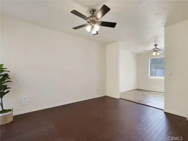 18954 Sherman Way 9, Reseda, California 91335
