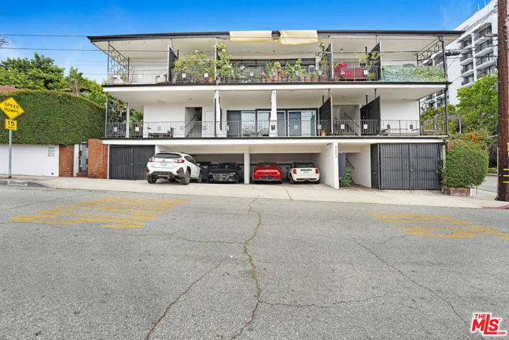 8907 Harratt Street, West Hollywood, California 90069