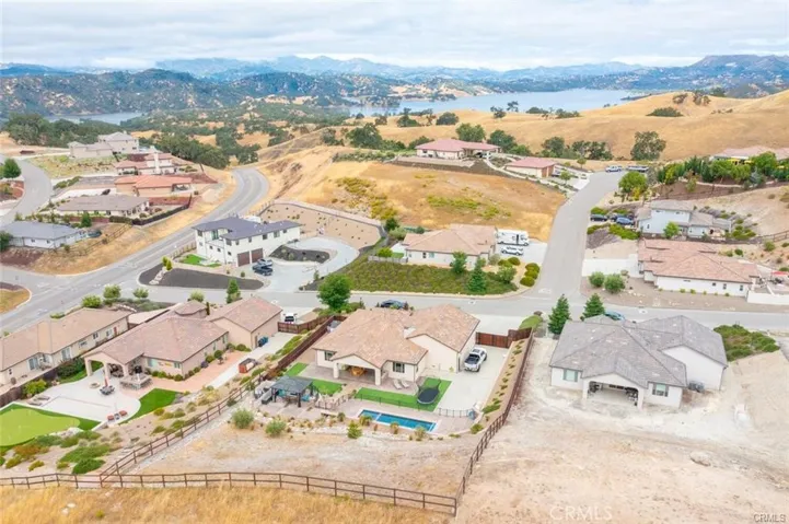 3555 Timberline, Paso Robles, California 93446