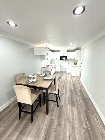 8733 Beach, Los Angeles, California 90002