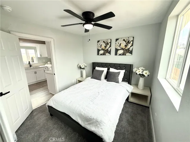 8733 Beach, Los Angeles, California 90002