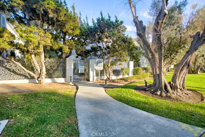 1610 S. Pomona C15, Fullerton, California 92832
