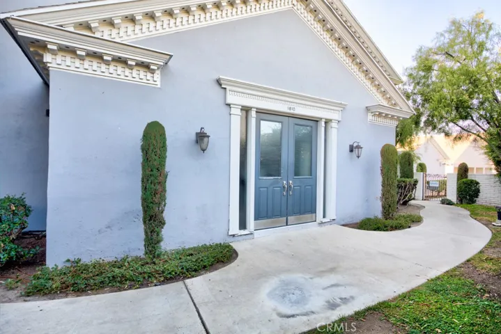 1610 S. Pomona C15, Fullerton, California 92832