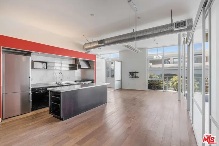 4080 Glencoe Avenue 407, Marina Del Rey, California 90292