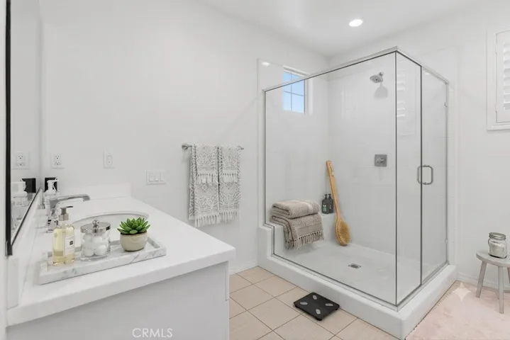 Virtually Staged-Primary Bathroom (#3)