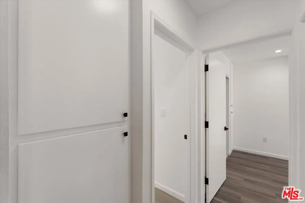 1904 11th Street 8, Santa Monica, California 90404 — photo 4